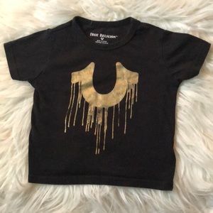 🖤💛 Black & Gold True Religion Shirt 💛🖤